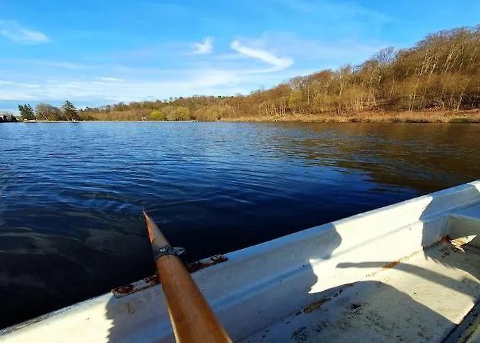 Spacious Lakeview Getaway * Güntersberge