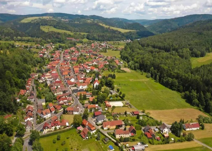 Spacious Lakeview Getaway Lägenhet *