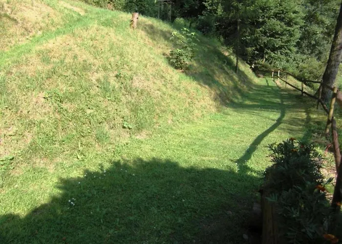 Apartment Spacious Lakeview Getaway