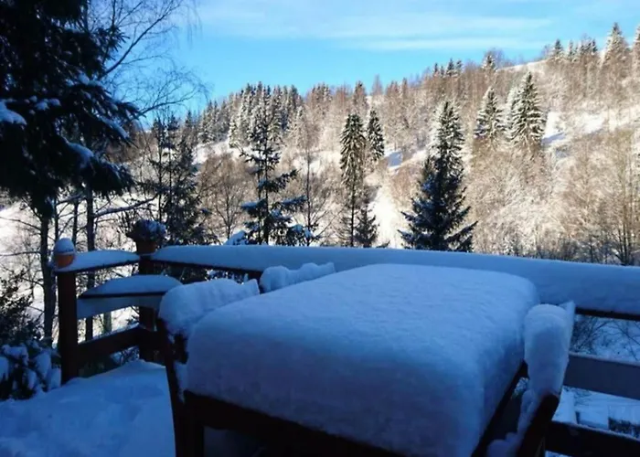 Spacious Lakeview Getaway Lägenhet *