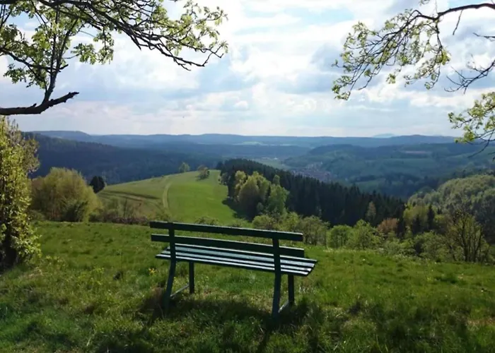 Lägenhet Spacious Lakeview Getaway